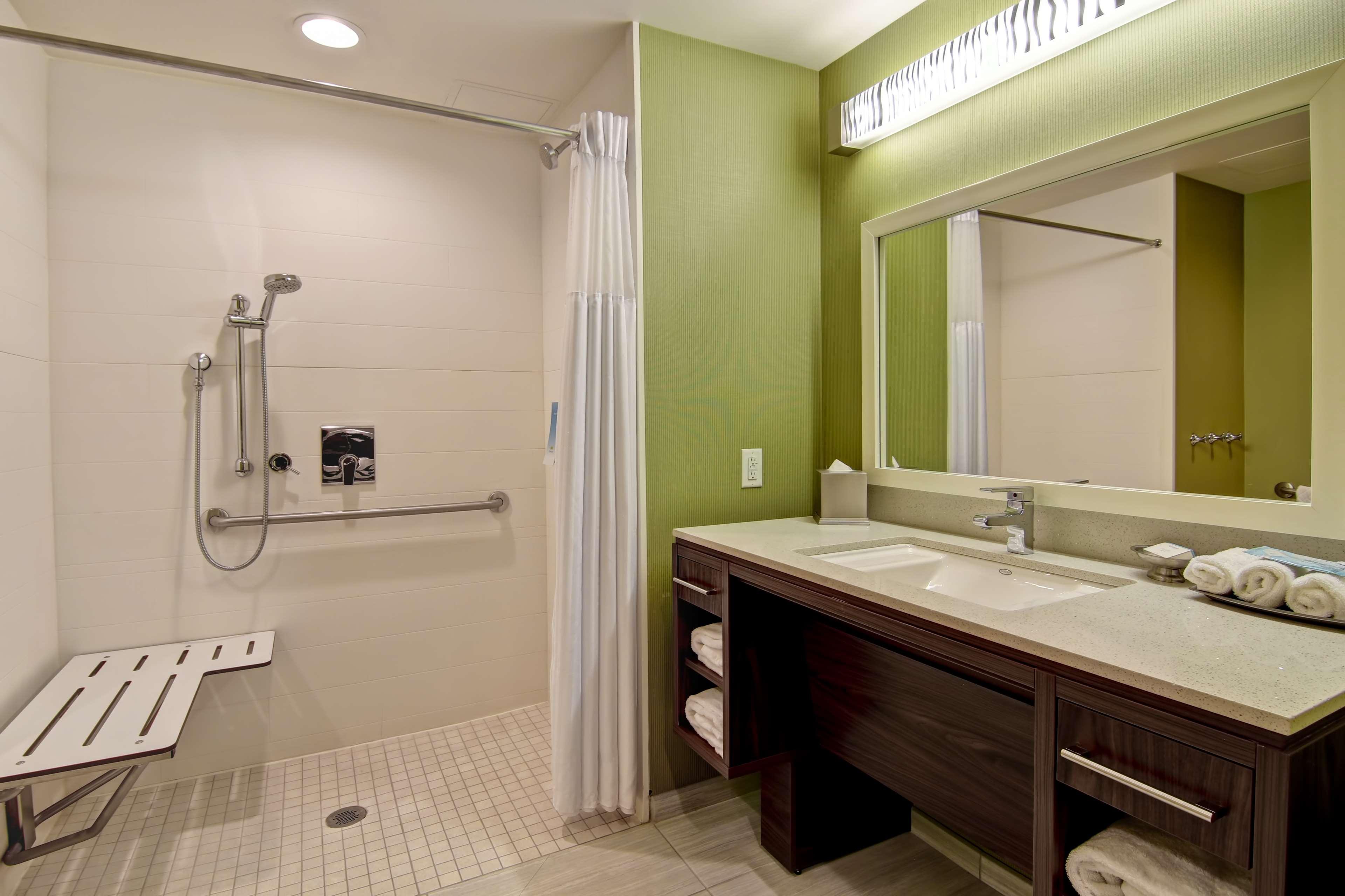 Home2 Suites By Hilton West Edmonton Buitenkant foto