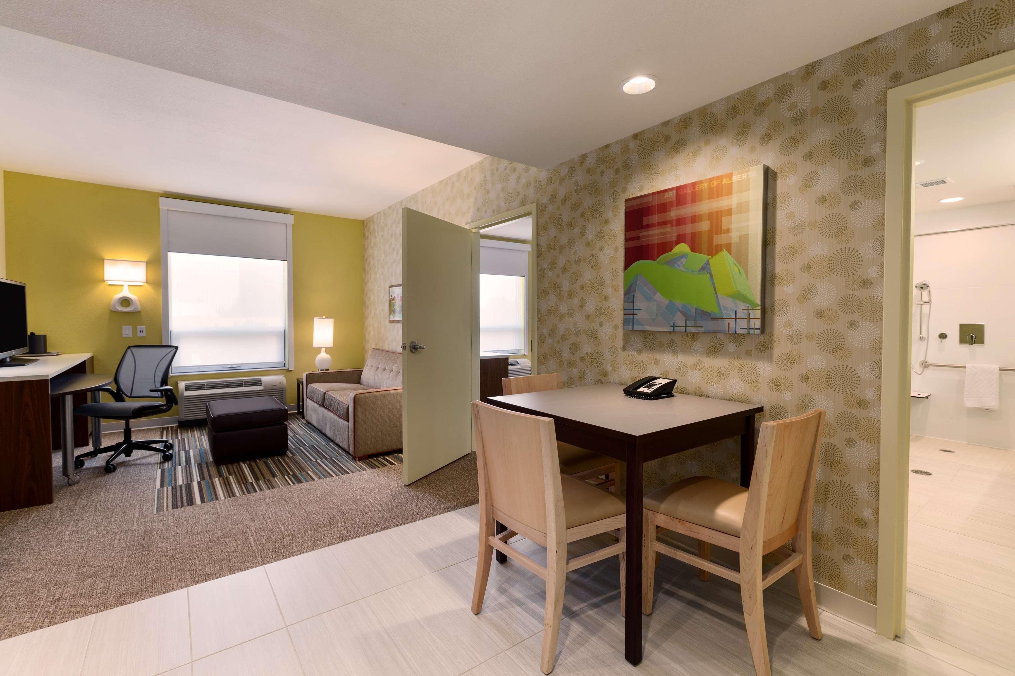 Home2 Suites By Hilton West Edmonton Buitenkant foto