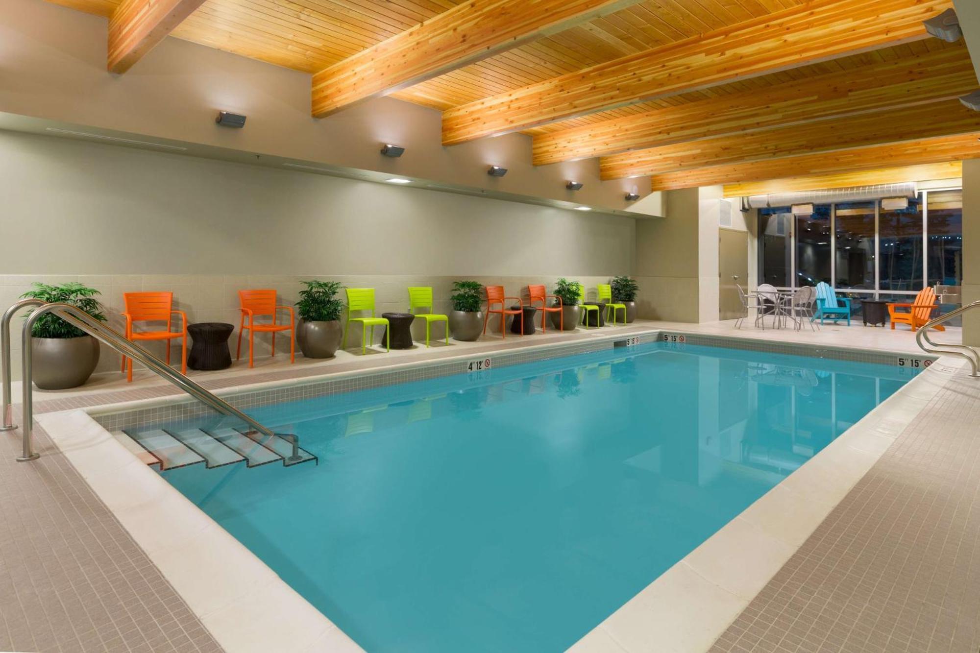 Home2 Suites By Hilton West Edmonton Buitenkant foto