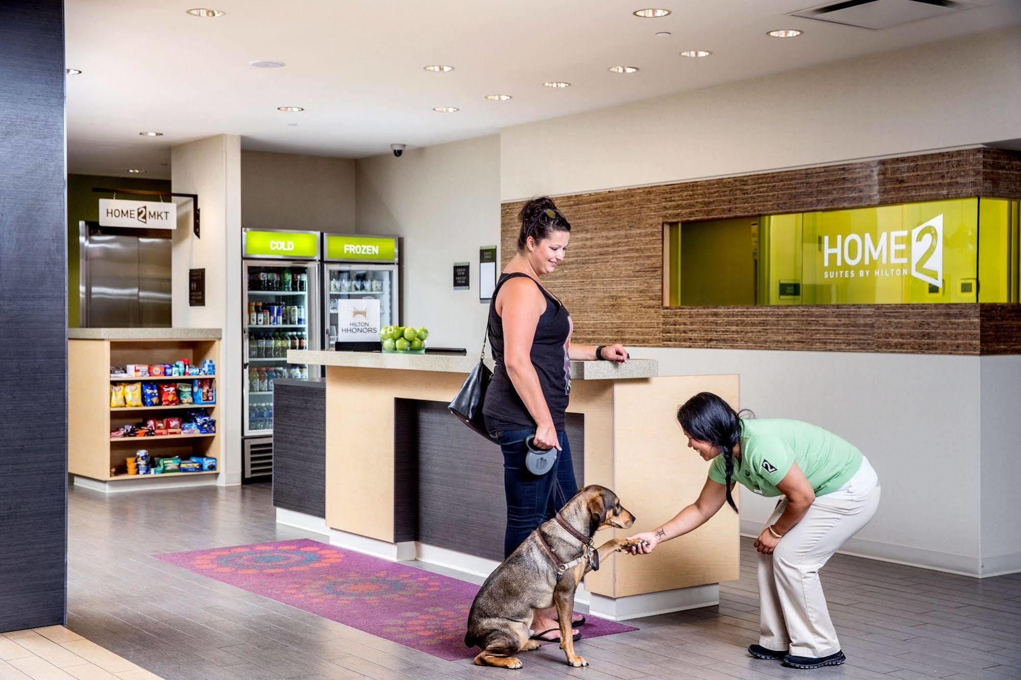 Home2 Suites By Hilton West Edmonton Buitenkant foto